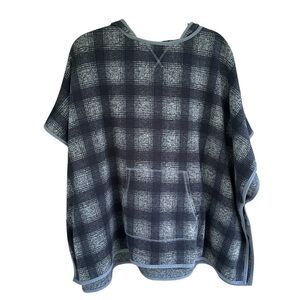 Eddie Bauer Hooded Poncho Cape Women's Size Medium/Large Oversized Plaid Sweater